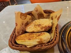 -沪上名羊天下•烤羊腿•东北烧烤•小龙虾(浦东直营总店)