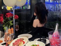 -MONICH牛排融合餐厅(和义大道购物中心店)