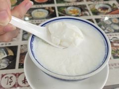 -周大娘牛乳(旧寨古村总店)