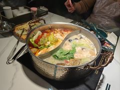 -椰子湾·海南火锅·糟粕醋·椰子鸡(正大广场店)