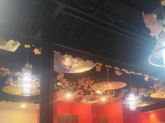 -老街烧烤大排档·地道湖北菜·龙虾馆(汉口火车站店)