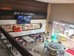 -覃记海鲜美食餐厅