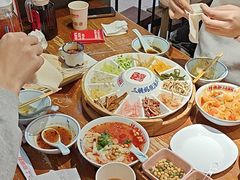 -怪噜范·老贵阳街头名小吃(鸿通城店)