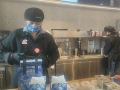 -霸王茶姬(云杉奥莱店)