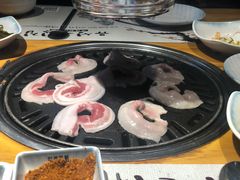 -唯成•韩国炭火烤肉 유성고기