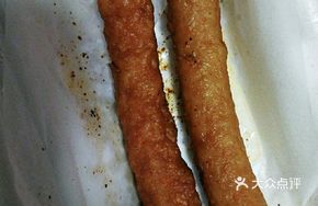 Fried Chicken Sausage with Rice Noodles