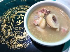 -六少·猪肚包鸡火锅(卓悦INTOWN店)