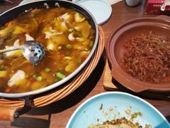 -有红鸡毛店·川菜(建设路店)