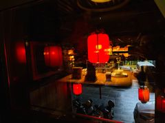 -帅巴人舅母子腊蹄民俗村