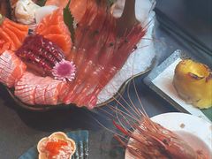 -雍容荟活帝王蟹活龙虾自助(苏宁旗舰店)