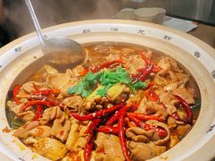 肥肠牛蛙砂锅-马头巷·食景园(苏州总店)