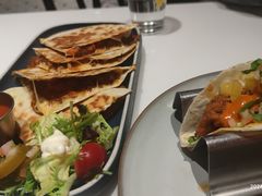 牛肉土豆奶酪煎饼煎饼-墨纪Mojí墨西哥餐厅(官舍店)