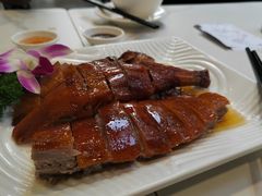 -香港新发烧腊茶餐厅(水围店)