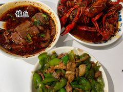 辣椒炒肉-老长沙龙虾馆·聚会餐厅(白石洲店)