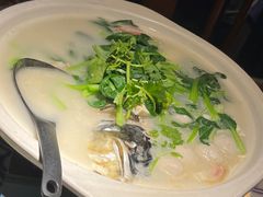 -卢大鲜鱼头捞饭(美利广场店)