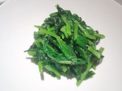 鸡油豆苗-粤界(望京金辉店)