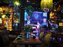 -临界音乐酒馆·小龙虾·江湖菜(华熙LIVE·鱼洞店)