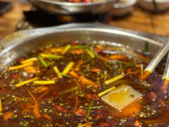 -乡土特色.冷锅鱼.牦牛肉汤锅