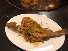 野生嘎鱼-崔记生活·铁锅炖鱼粘卷子(总店)