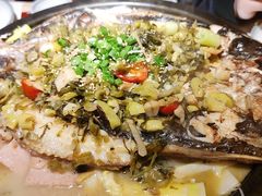酸菜味烤鱼-鸣记脆皮烤鱼·海鲜烤鱼(三八广场店)