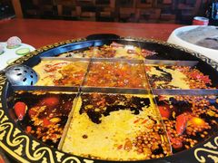 九宫格老火锅-黄家码头老火锅(解放碑旗舰店)