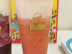 草莓酪酪-LELECHA乐乐茶(上海五角场万达广场店)