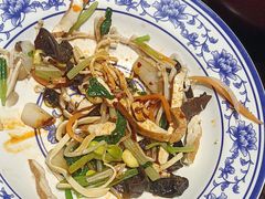 -古都历食南京菜·烤鸭·鸭血粉丝·汤包(南京博物院店)