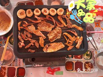 深圳谈到一家氛围感十足的烤肉店