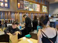 -星巴克臻选(济南恒隆店)