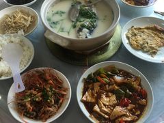-天乐农家鱼头王(天目湖店)