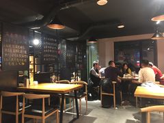 大堂-一顿烧烤(八经街店)