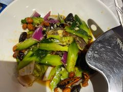 -鑫巴蜀小镇 · 水煮鱼专研店(玉桥店)