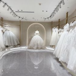 点击看大图 -GRACE KELLY婚纱与礼服(北京店)