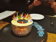 草莓奶冻-AZUL by FUEL蓝色·法式酒馆(琶醍店)