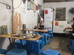 大堂-陈氏老字号十三小炸炸店