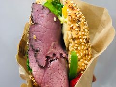 -星巴克臻选(莘庄仲盛店)