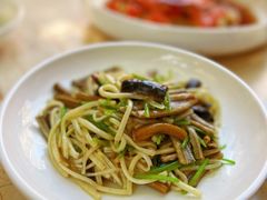 茭白炒鳝丝-玫瑰厅上海菜(兴国路店)