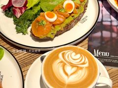 -Common Table · Brunch & Coffee