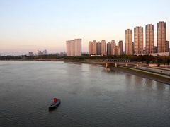 -南京眼步行桥
