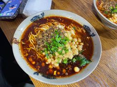 -丁丁猫重庆小面(徐州路店)