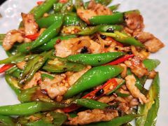 双椒炒土猪肉-蚬皇•陈味莞(西平景湖店)