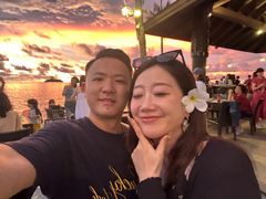 -Sunset Bar(丹绒亚路香格里拉店)