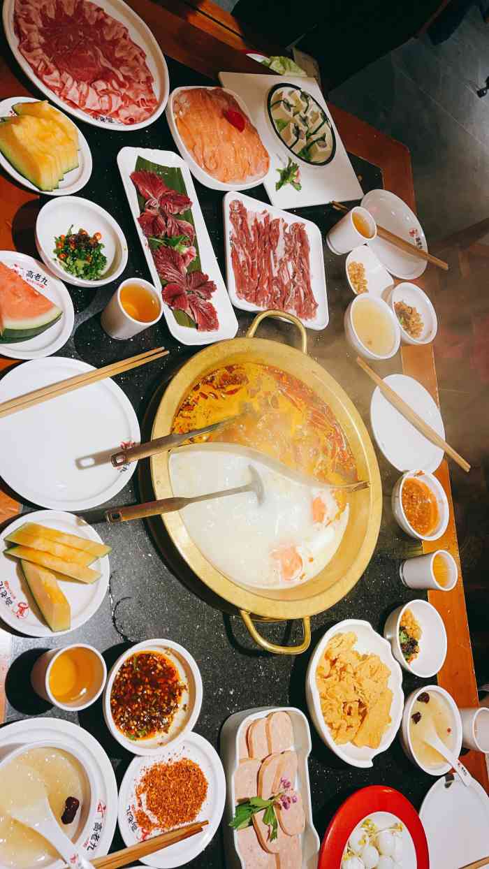 重庆高老九火锅(静安大融城店)-"住在大融城隔壁,注定要吃遍每一家每