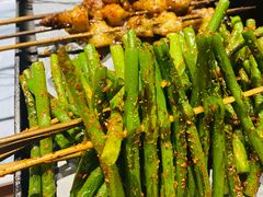 蒜苗-撸啊撸铁签小肉(车站南路店)