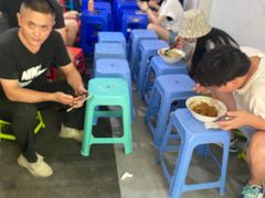 等位区-小狗面馆(复兴店)