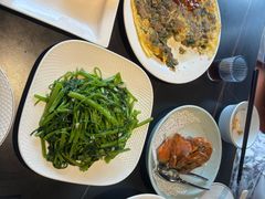 -鑫悦楼煎蟹·16年海鲜大排档