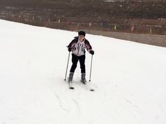 -采薇庄园四季滑雪场