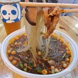 来一碗热腾腾的酸辣苕粉：楚苑泡蛋苕粉