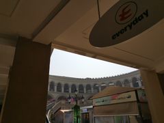 -王府井奥莱临潼小镇(临潼店)