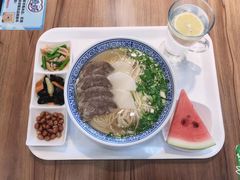-味一楼兰州拉面(机场一店)